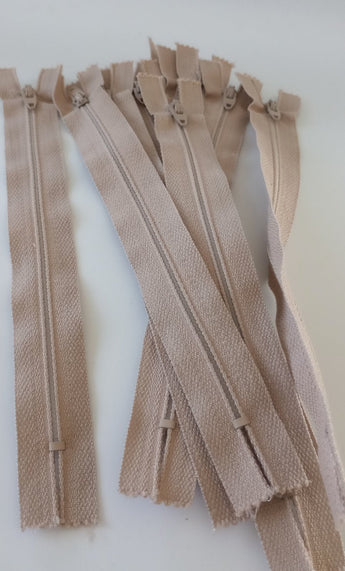 670dca8034be6e479edf2839_no-523-12-ecru-7-in-zippers_1769823103636.jpg