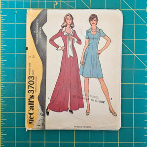 Sewing Pattern Misses' Dress Two Ways Size 16 Bust 38 McCall's 3703 Unused