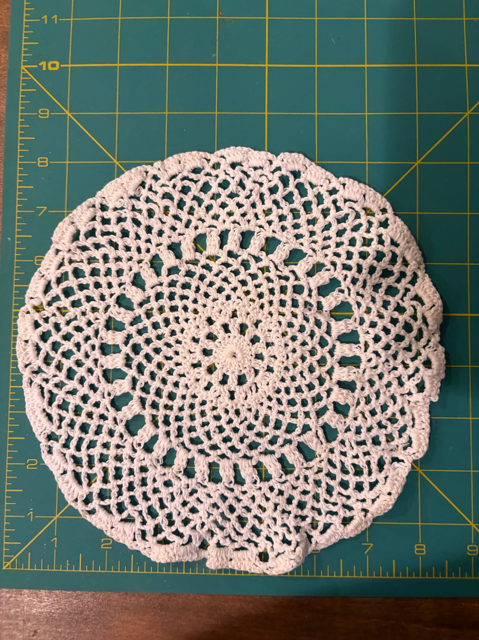 6 Small Vintage Doilies – Remnants by Peo Vee