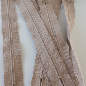 670dca8034be6e479edf2839_no-523-12-ecru-7-in-zippers_1769823103636.jpg